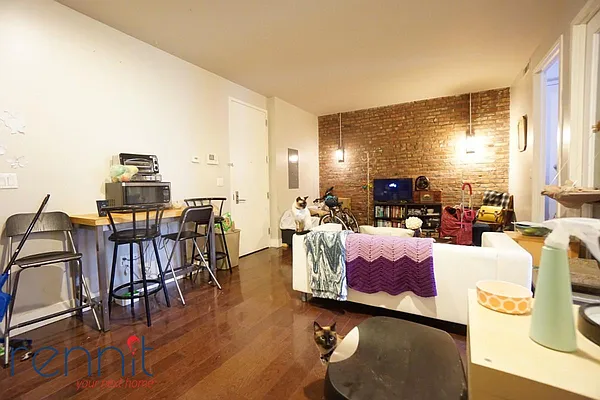 Rented by Rennit Inc. | media 9