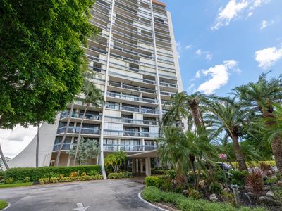 2400 Presidential Way #901, West Palm Beach, FL, 33401