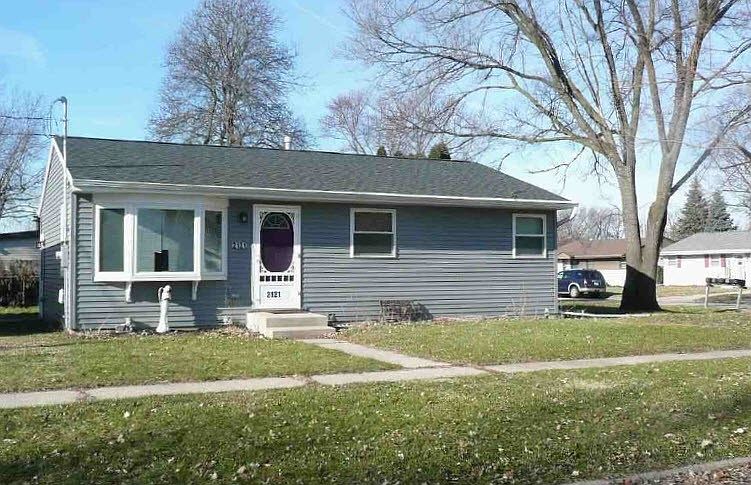 1st image of 2121 Evans Ave