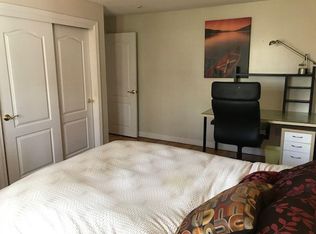 777 Washington St APT E, Canton, MA 02021