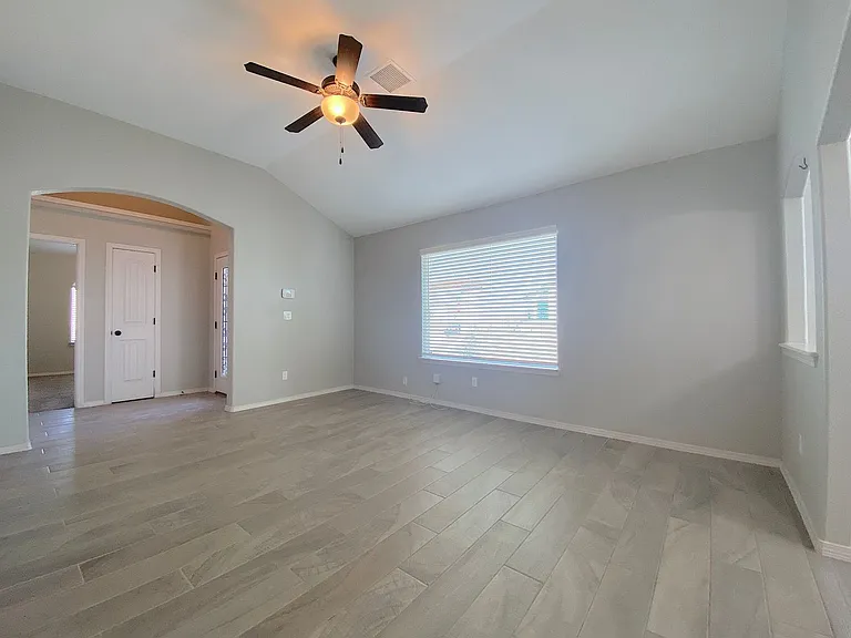 14944 Tierra Isaiah Ave — Photo 4