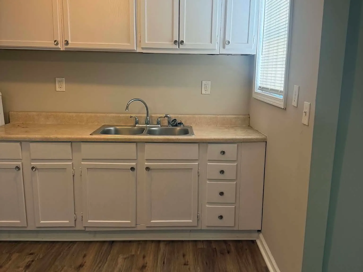 2 bed, 950 sqft, $775 — Photo 4