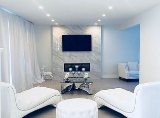 479 W Weeping Willow Rd, Round Lake, IL 60073