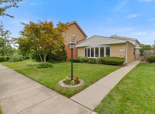 5636 Carol Ave, Morton Grove, IL 60053