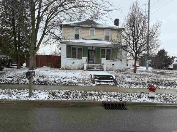 302 S Walnut St, Hartford City, IN 47348
