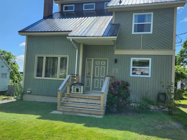 10 Fader St, Dartmouth, NS B2X 1P3