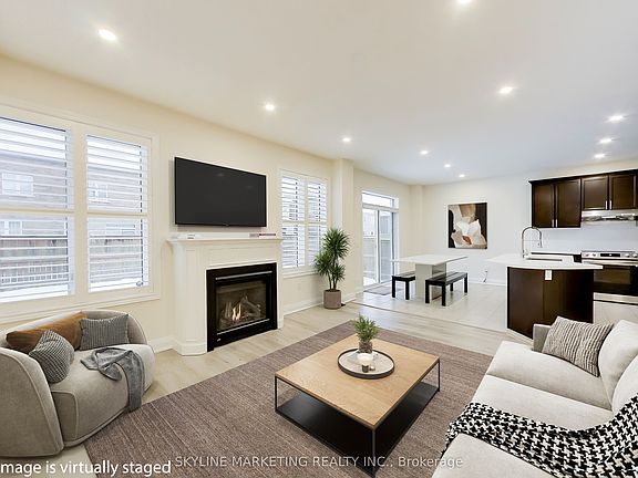 3rd image of 17 Fox Grape Rd