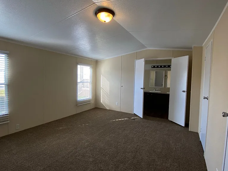 Lakewood Estates (TX) — Photo 42
