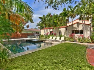 5777 Lagorce Dr, Miami Beach, FL 33140