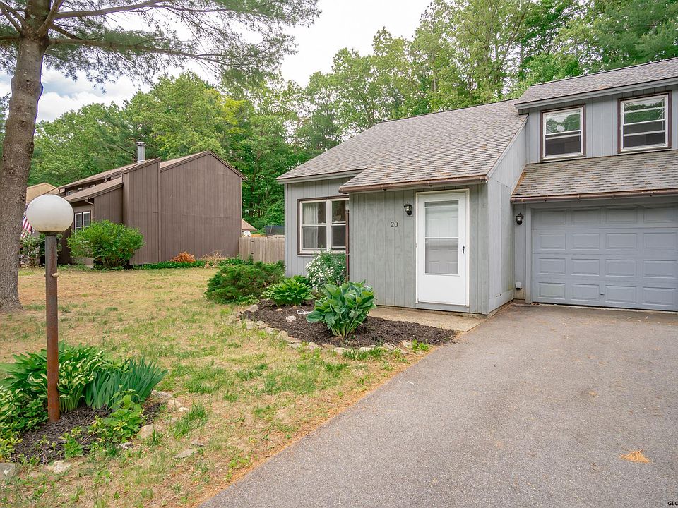1st image of 20 Pepperbush Pl