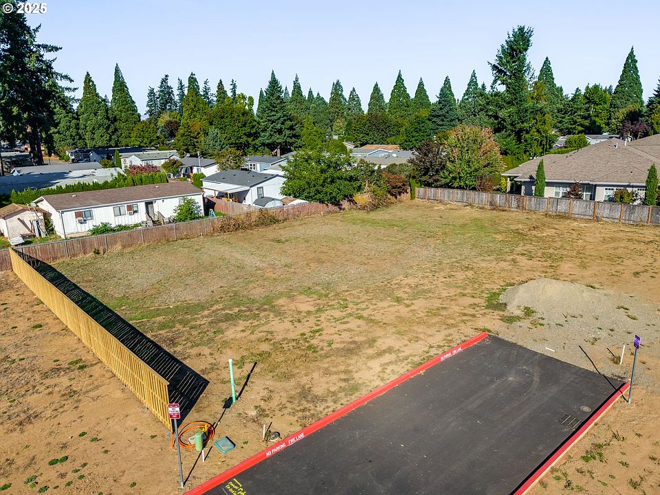 2nd image of 452 SW 15th Ave #13