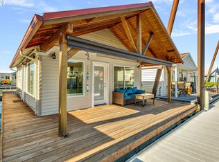 19609 NE Marine Dr SLIP E5, Portland, OR