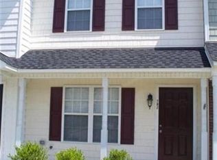 702 Streamwood Dr, Jacksonville, NC 28546