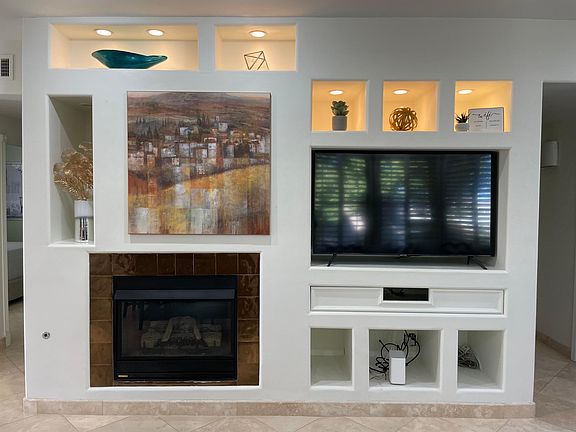 2nd image of 15221 N Clubgate Dr Unit 2121