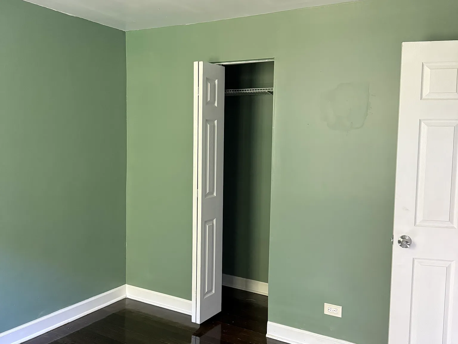 2 bed, 1.5 bath, 952 sqft, $1,600 — Photo 2