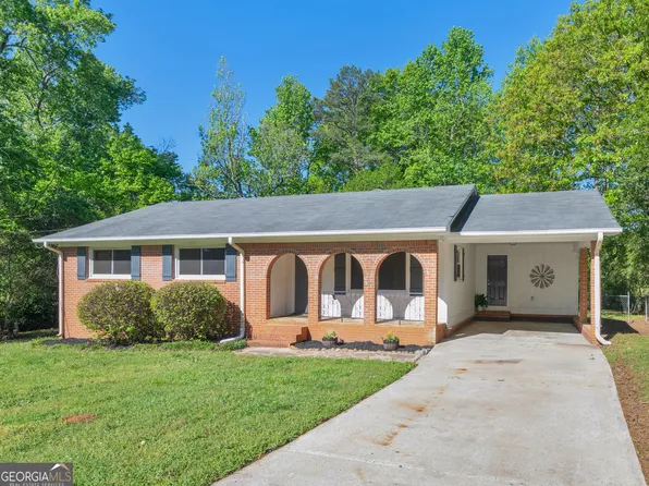 104 Julie Cir, Griffin, GA 30223