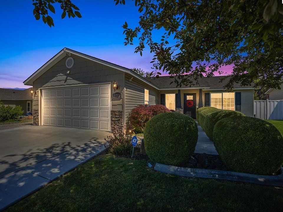 1st image of 8021 Canyon Dr