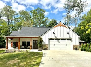 138 Sheffield Rd, Cincinnati, OH 45240