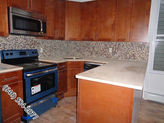 5th image of 1542 Hoe Ave #1