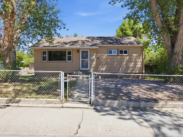 2808 E 11th St, Casper, WY 82609