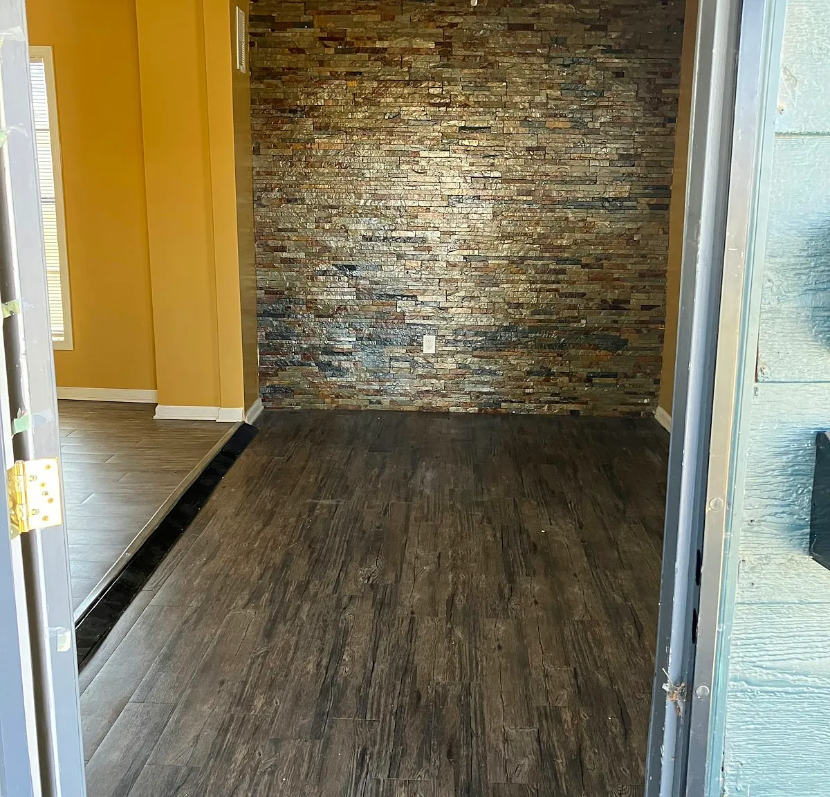 412 North Montgomery Street, Unit 102 — Photo 4