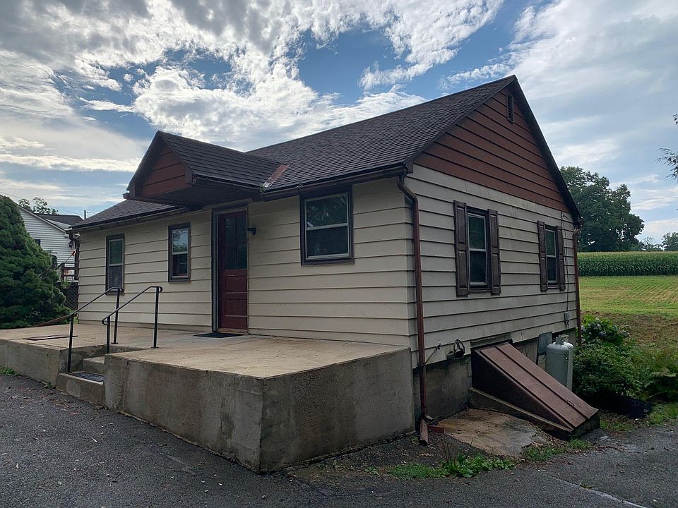 2nd image of 576 Owl Bridge Rd