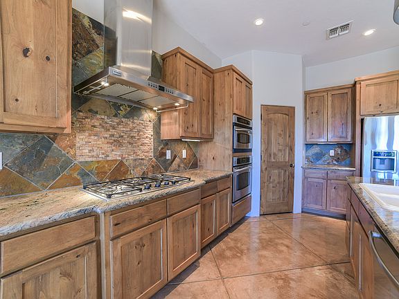 5th image of 11280 N Shadow Vista Pl