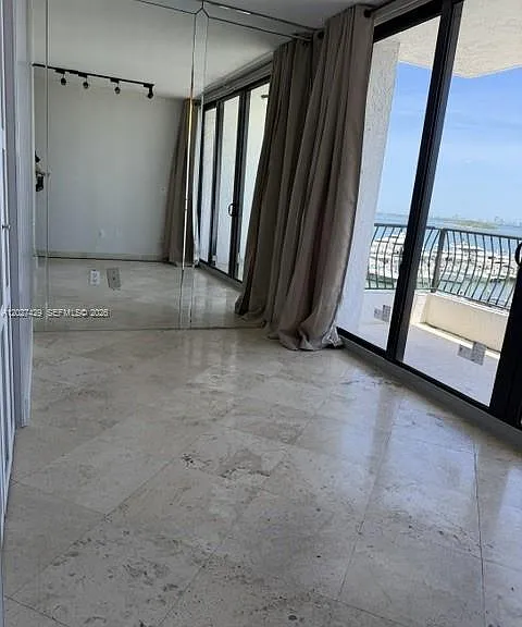 555 NE 15th St #520 — Photo 8