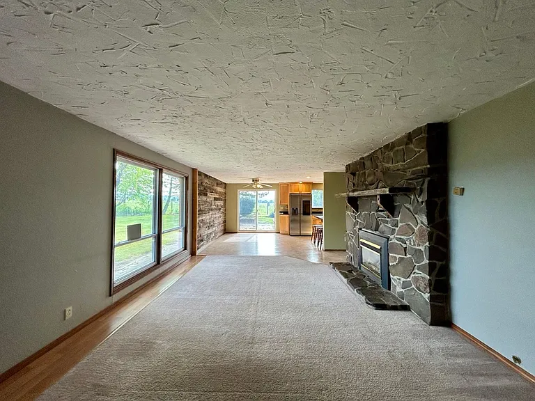 225 Mission View Dr — Photo 14