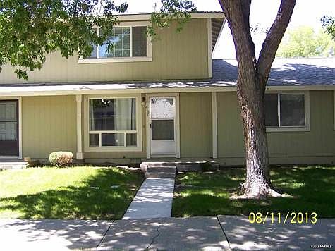 1st image of 940 Woodberry Dr
