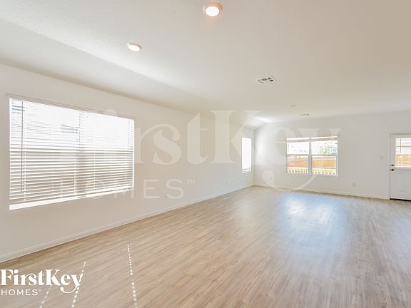 3rd image of 13031 Rosemary Cv