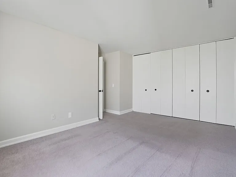 Candlelite Apartments — Photo 19