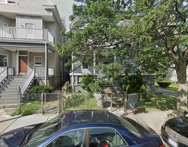 3 bed, $2,900 — Photo 1
