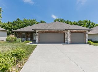 2008 S Thomas Dr, Ozark, MO 65721
