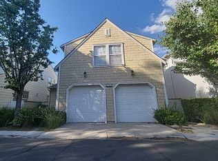 27047 Edgewater Ln, Santa Clarita, CA 91355