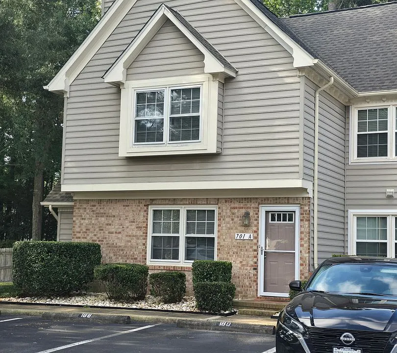 701A New River Ct