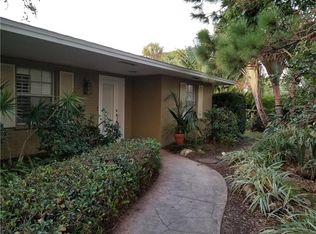 908 Contento Cir, Sarasota, FL 34242