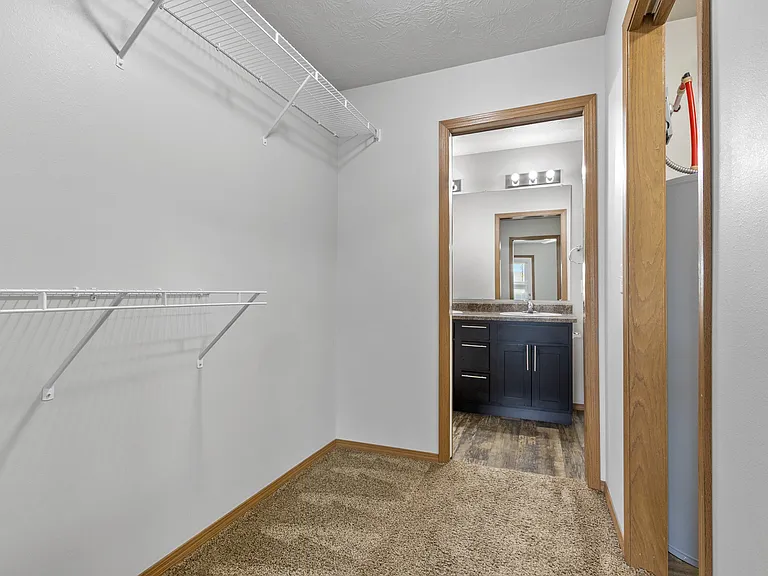 100 S Augusta Pl — Photo 18
