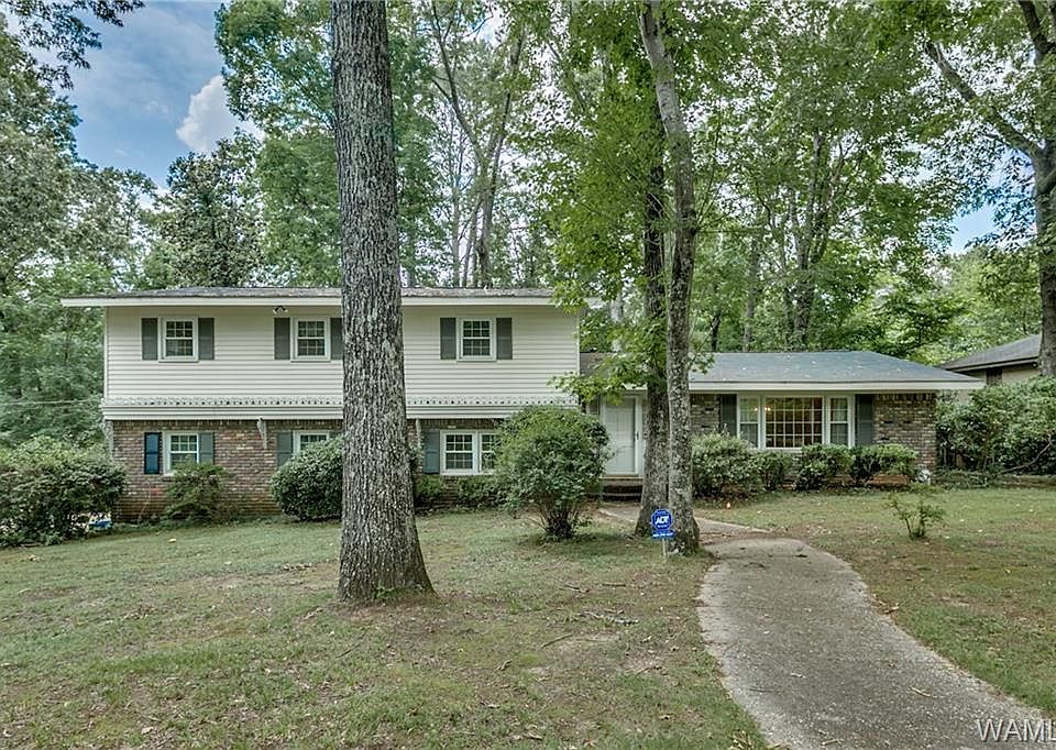 1st image of 4006 Woodland Hills Dr