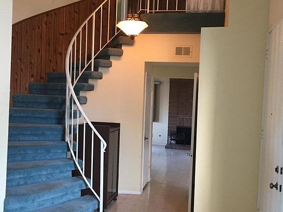 3rd image of 5708 Willow View Dr