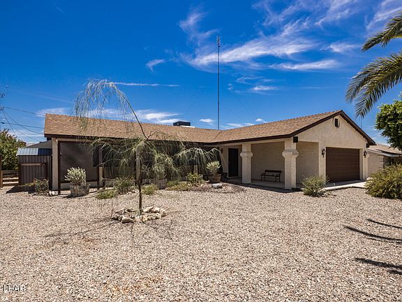 3rd image of 3480 Mockingbird Dr