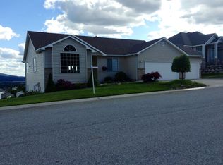 8924 E Red Oak Dr, Spokane, WA 99217