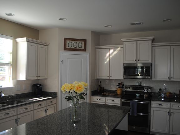 Kitchen Sink and Dual Oven