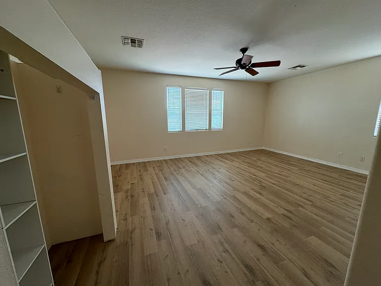 4524 W Rushmore Dr — Photo 31