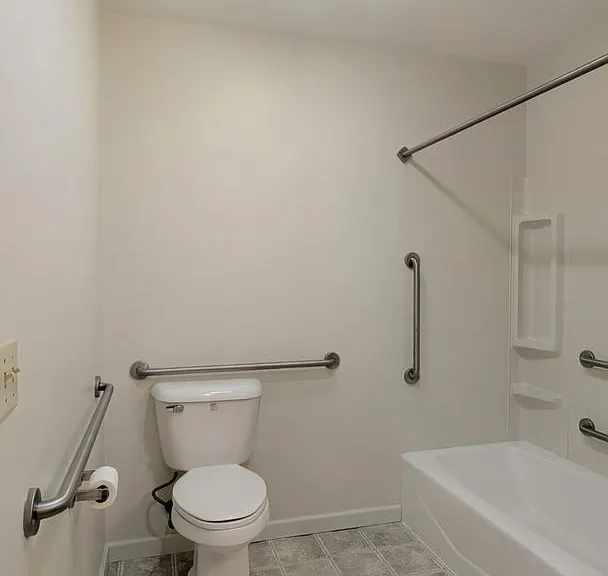 Howell House — Photo 15