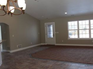 2019 Trenton Ct, Jefferson City, MO 65109