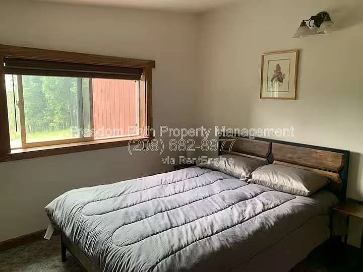 298 Woods Rd — Photo 9