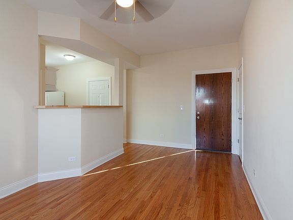 5th image of 4816 W Hutchinson St APT 4B