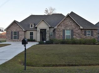 20124 Long Lake Dr, Hammond, LA 70403