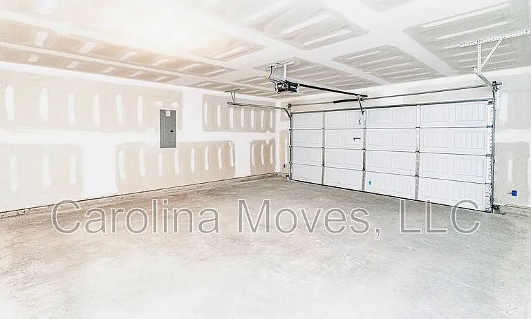 638 Farmstead Trl — Photo 15